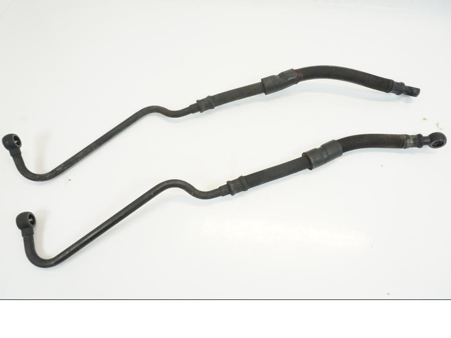 Snett uppifrån på Oljekylrör från en Suzuki GSX-R 1100 -1986 motorcykel.