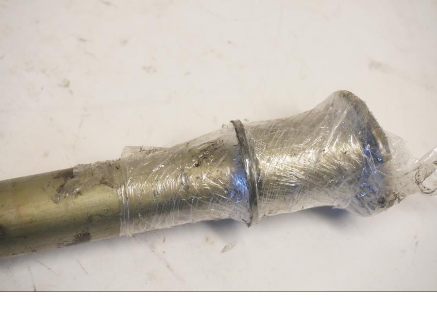 Höger sida på Axel från en Yamaha V-Max 1700 -2010 motorcykel.