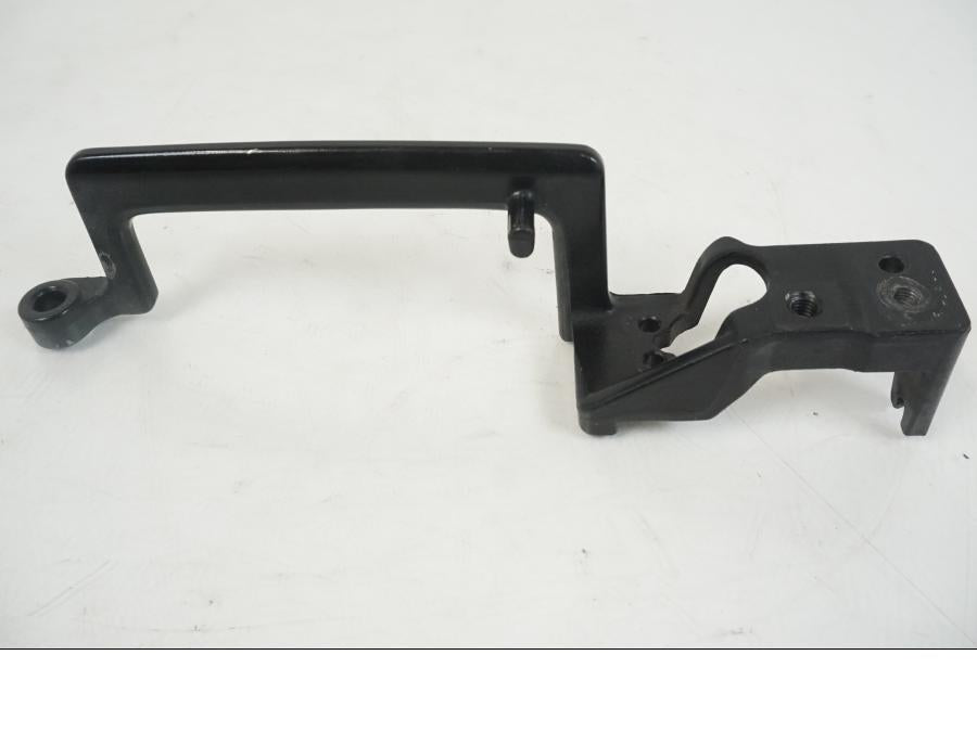 Framsidan på Passagerarhandtag från en Kawasaki ZZR 1100 -1994 motorcykel.