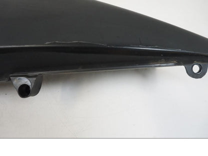 Snett uppifrån på Bakvinge från en KTM 990 SM -2009 motorcykel.