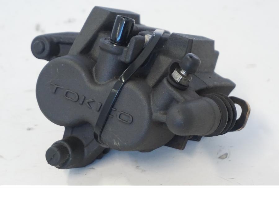 Höger sida på Bromsok från en Kawasaki ER-6N -2012 motorcykel.