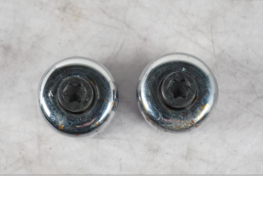 Baksidan på Stryrvikt från en BMW K 1600 GTL -2015 motorcykel.