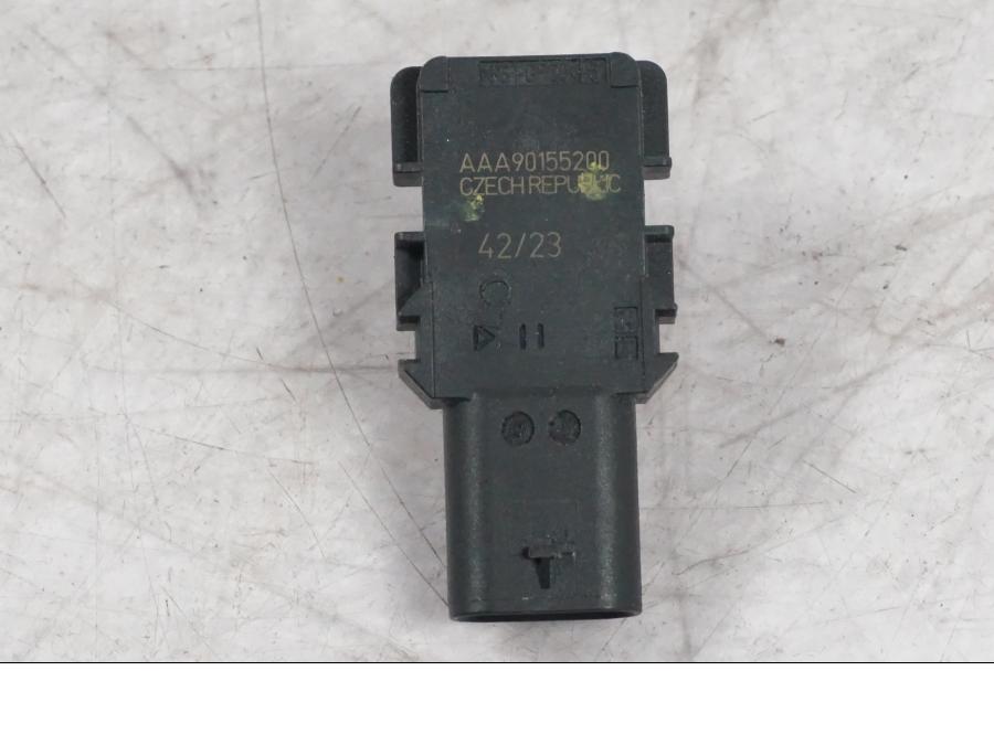 Vänster sida på Mapsensor från en Ducati Multistrada V4 -2024 motorcykel.