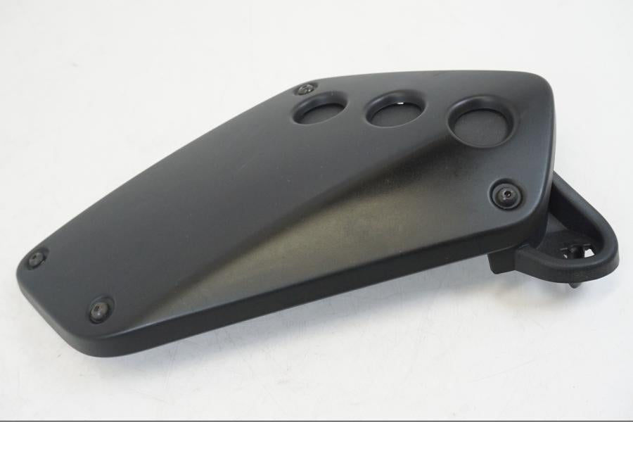 Vänster sida på Sidopanel från en Yamaha XSR 700 -2016 motorcykel.