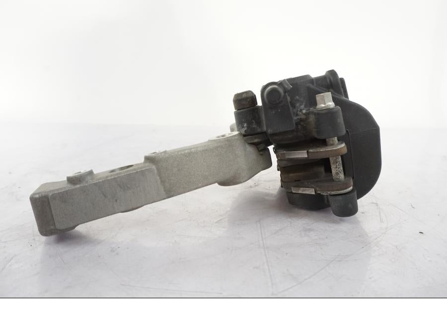 Vänster sida på Bromsok från en Honda VFR 1200 -2010 motorcykel.