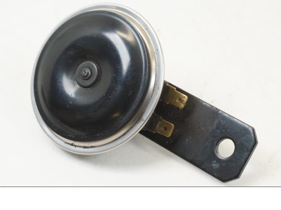 Framsidan på Signalhorn / Tuta från en Triumph Speed Triple -2021 motorcykel.