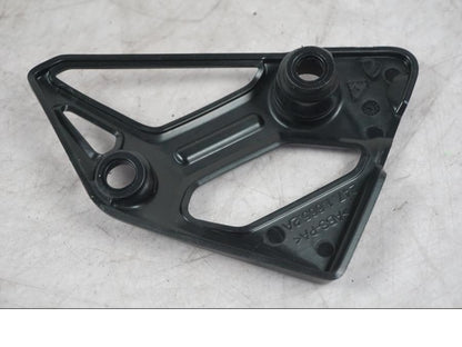 Vänster sida på Likriktarskydd från en Ducati Multistrada V4 -2024 motorcykel.