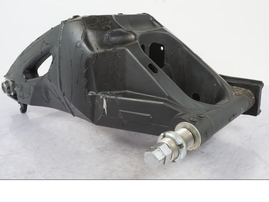 Snett nerifrån på Sving från en Suzuki GSX-R 750 -2007 motorcykel.