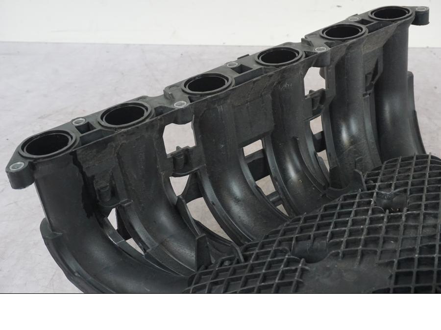 Höger sida på Insug från en BMW K 1600 GTL -2015 motorcykel.