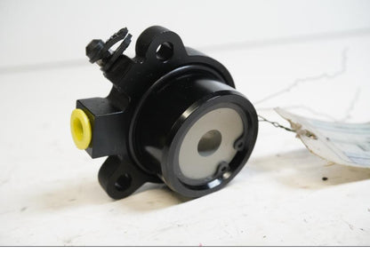 Baksidan på Kopplingslavcylinder från en BMW K 1600 -2018 motorcykel.