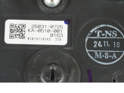 Extrabild2 på Instrumentpanel från en Kawasaki Z 900 -2019 motorcykel.