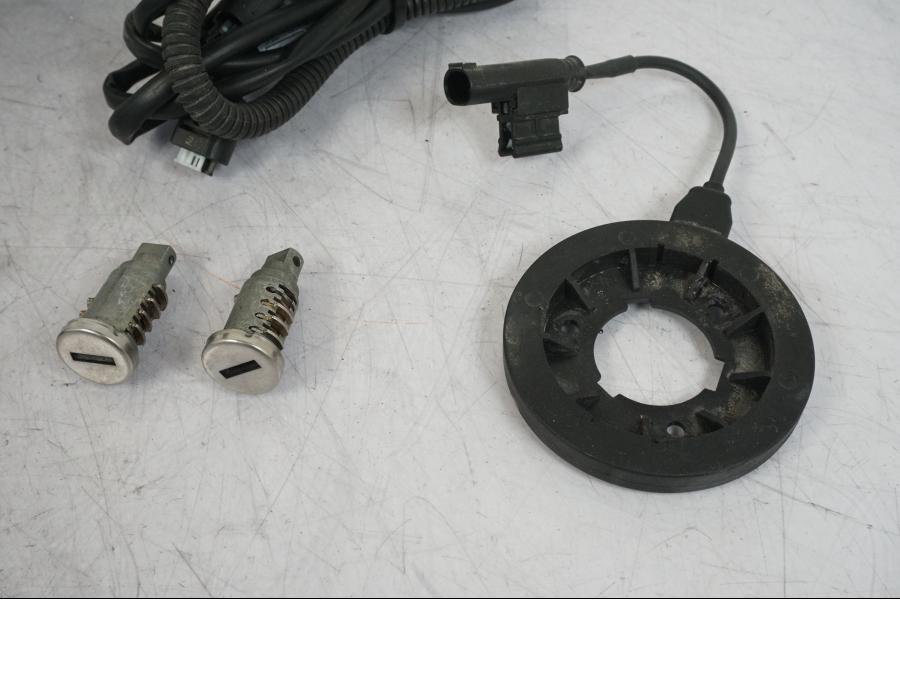 Snett uppifrån på Låssats från en BMW R 1200 GSA -2018 motorcykel.