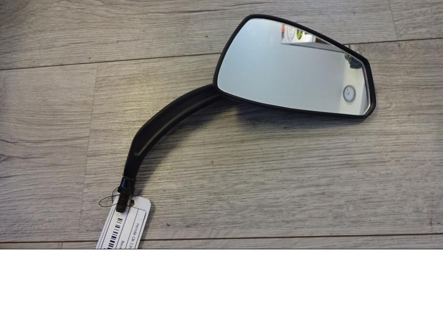 Framsidan på Backspegel från en Honda CB 1300 F -2004 motorcykel.