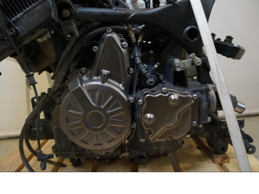 Extrabild1 på Motorpaket från en Yamaha XT 1200 A -2010 motorcykel.