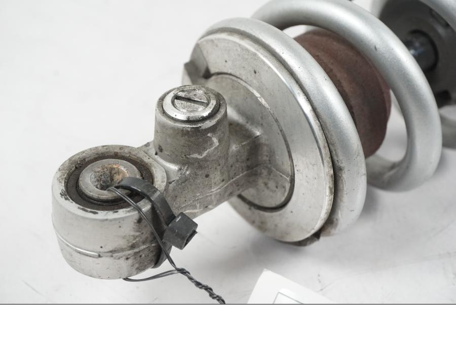 Höger sida på Stötdämpare från en Yamaha YZF 1000 R1 -2007 motorcykel.