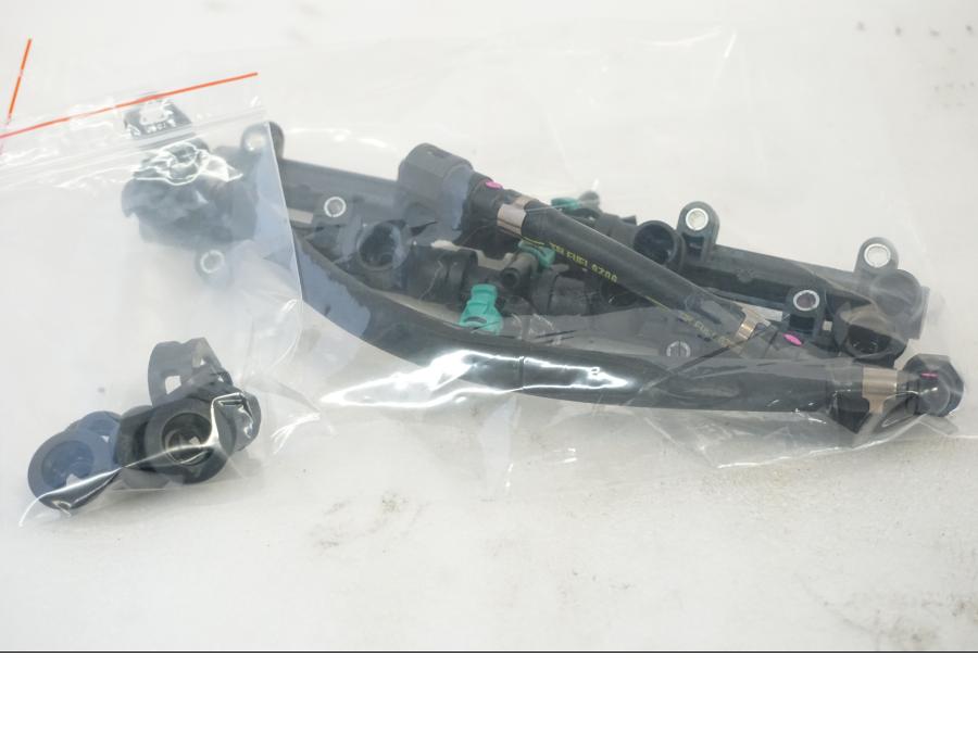 Snett uppifrån på Spjällhus från en Honda CBR 1000 RR -2010 motorcykel.