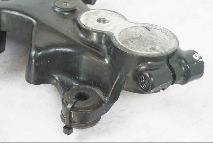 Höger sida på Gaffelkrona från en Suzuki GSX 550 EF -1985 motorcykel.