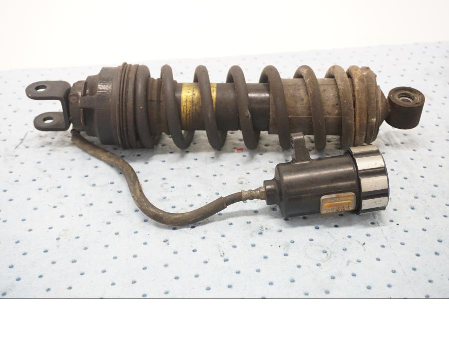 Framsidan på Stötdämpare från en Suzuki GSX 550 -1985 motorcykel.