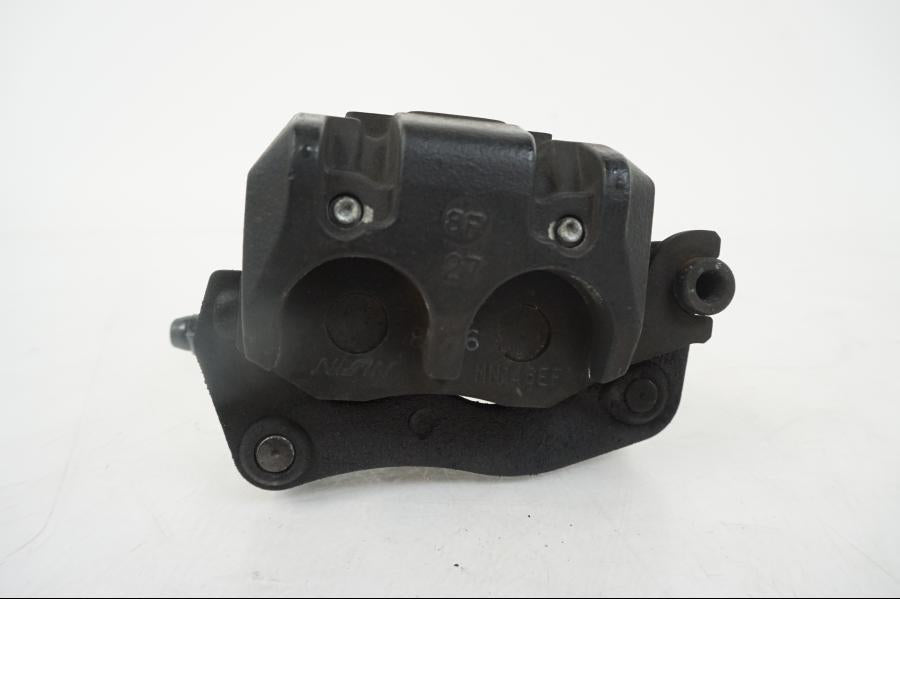 Baksidan på Bromsok från en Triumph Speed Triple -2009 motorcykel.