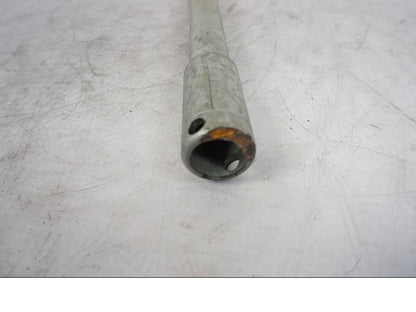 Vänster sida på Axel från en Honda VTR 1000 F -1997 motorcykel.