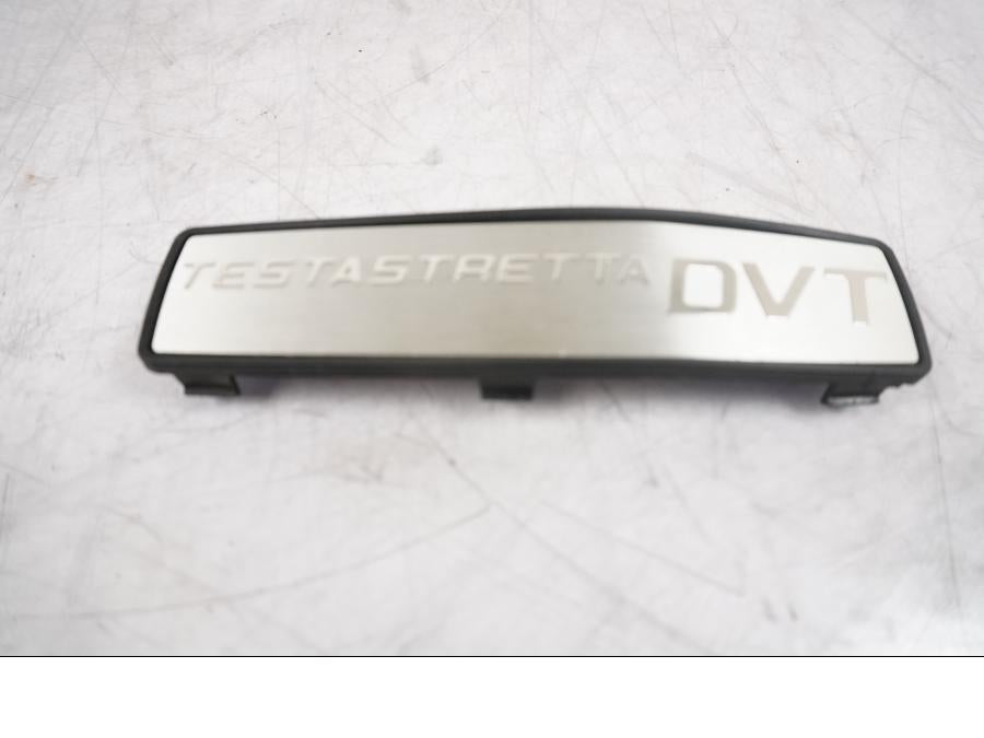 Höger sida på Emblem från en Ducati Multistrada 1260 -2020 motorcykel.