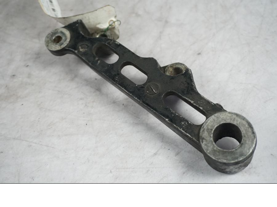 Vänster sida på Bromsoksfäste från en Yamaha FZR 1000 -1991 motorcykel.