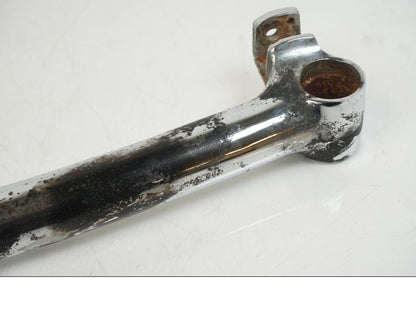 Vänster sida på Bakskärmstag från en Suzuki VS 1400 -1999 motorcykel.