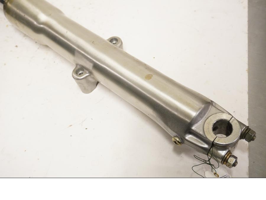 Baksidan på Gaffelben från en H-D Softail Heritage Classic FLSTC/I -1995 motorcykel.