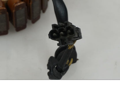 Höger sida på Generator från en BMW F 650 GS -2002 motorcykel.