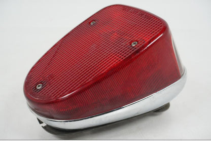 Vänster sida på Baklampa från en Yamaha XV 1600 -1999 motorcykel.