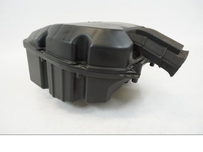 Snett nerifrån på Luftburk från en Honda XL 1000 V -1999 motorcykel.