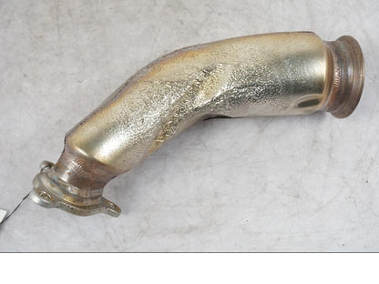 Framsidan på Grenrör från en KTM 1290 Super Duke R -2022 motorcykel.