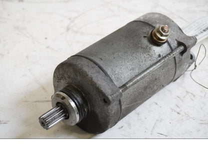 Framsidan på Startmotor från en Honda XL 600 V -1997 motorcykel.