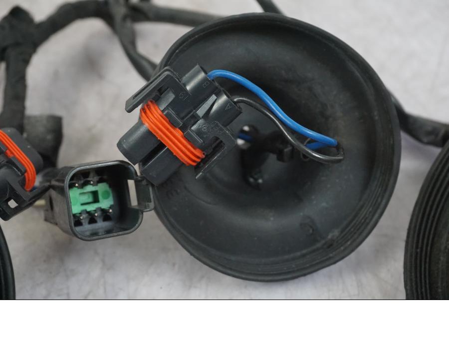 Snett nerifrån på Kablage från en Buell 1125 R -2008 motorcykel.