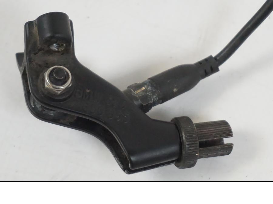 Snett nerifrån på Kopplingsklo från en BMW F 650 CS -2002 motorcykel.