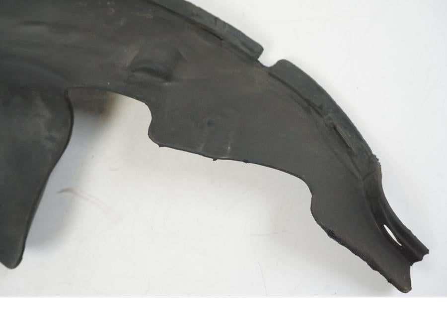 Snett nerifrån på Sidkåpa från en Suzuki GSX-R 1000 -2007 motorcykel.