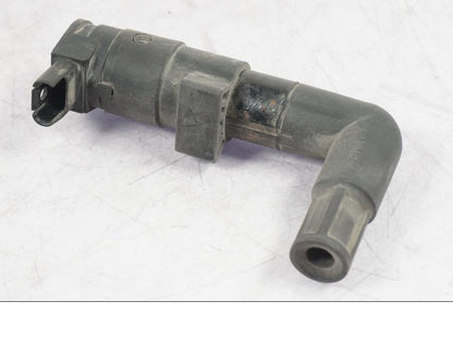 Framsidan på Tändspole från en BMW R 1200 GS -2005 motorcykel.