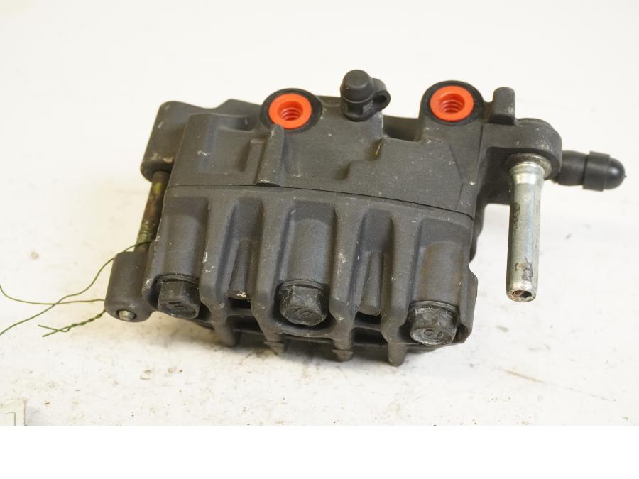 Baksidan på Bromsok från en Honda XL 1000 V -1999 motorcykel.