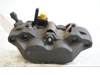 Baksidan på Bromsok från en Suzuki SV 1000 -2005 motorcykel.