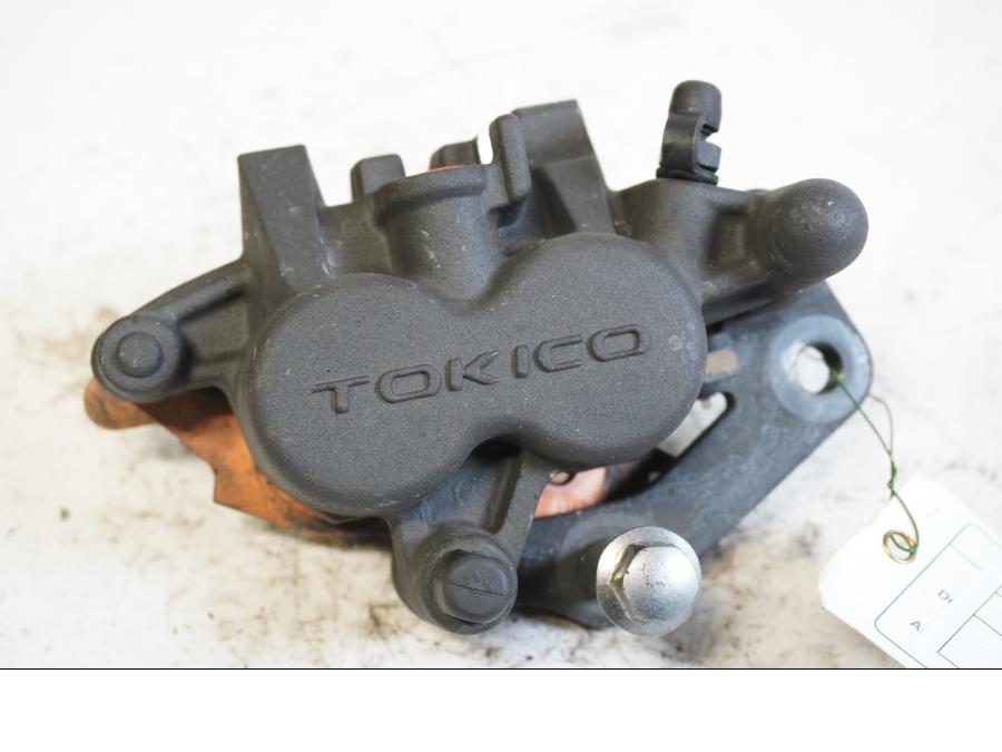 Framsidan på Bromsok från en Kawasaki ER-6F -2006 motorcykel.