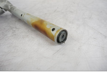 Snett nerifrån på Styre från en Honda VTR 1000 F -1997 motorcykel.