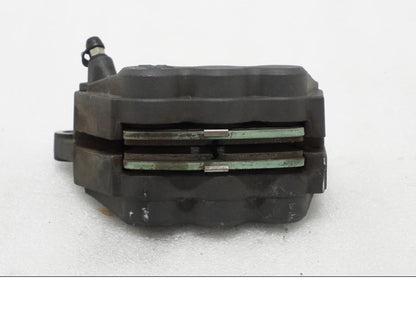 Baksidan på Bromsok från en Buell XB9S -2003 motorcykel.