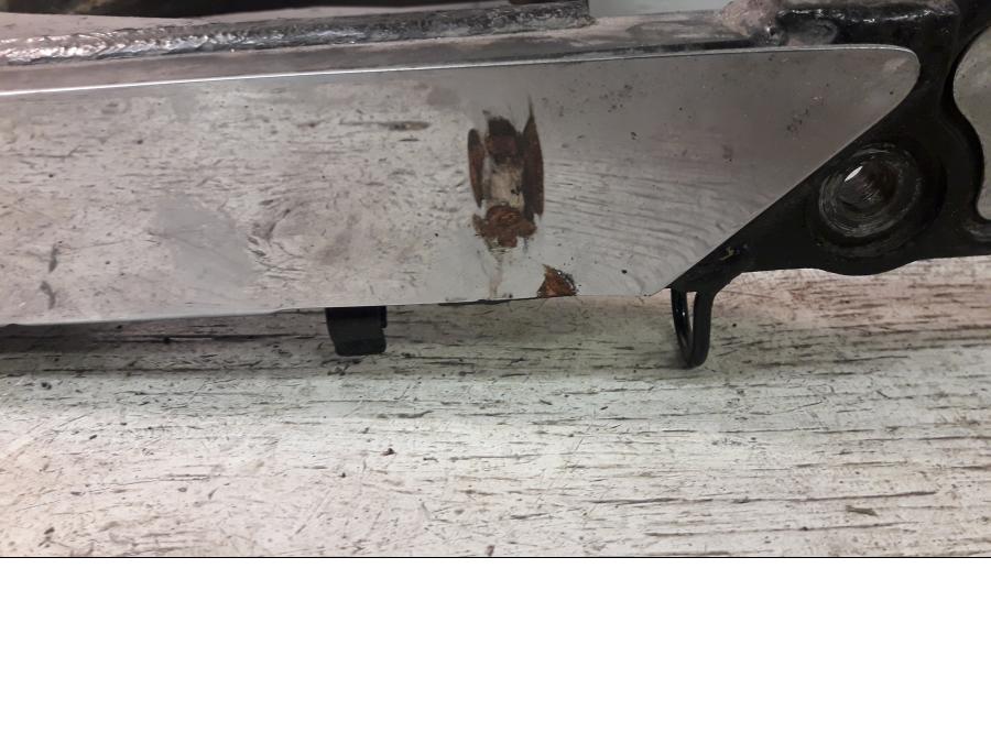 Höger sida på Sving från en Kawasaki VN 1500 -1997 motorcykel.