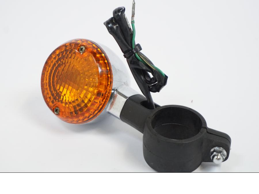 Snett uppifrån på Blinkers från en Kawasaki VN 800 -1998 motorcykel.