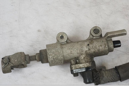 Snett uppifrån på Bromshuvudcylinder från en Honda CBR 1000 F -1999 motorcykel.