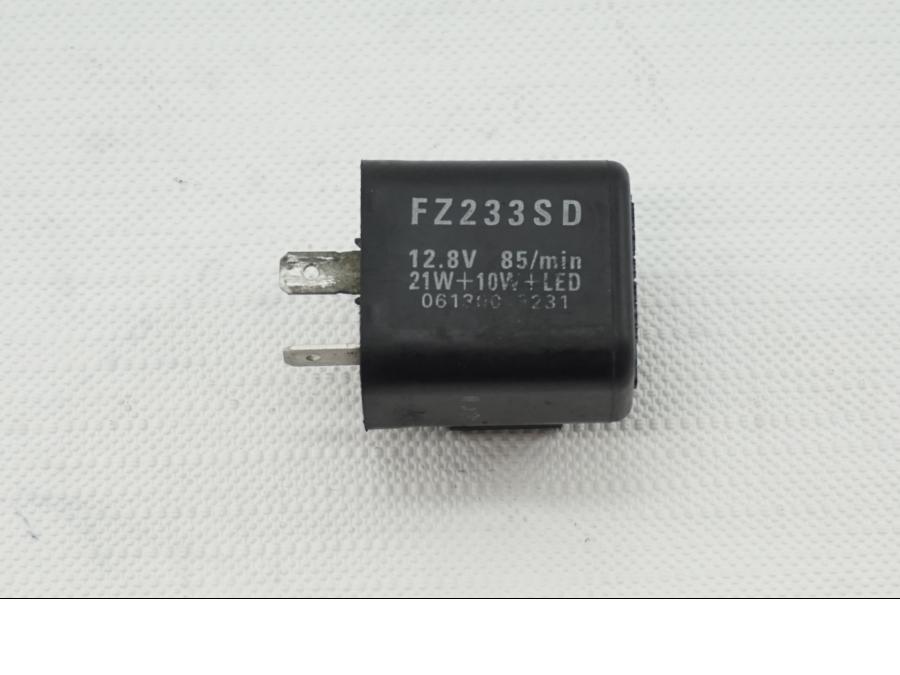 Framsidan på Blinkersrelä från en Kawasaki ZX-6R -2007 motorcykel.