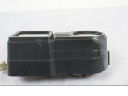 Vänster sida på Instrumentpanel från en Kawasaki KL 650A -1987 motorcykel.