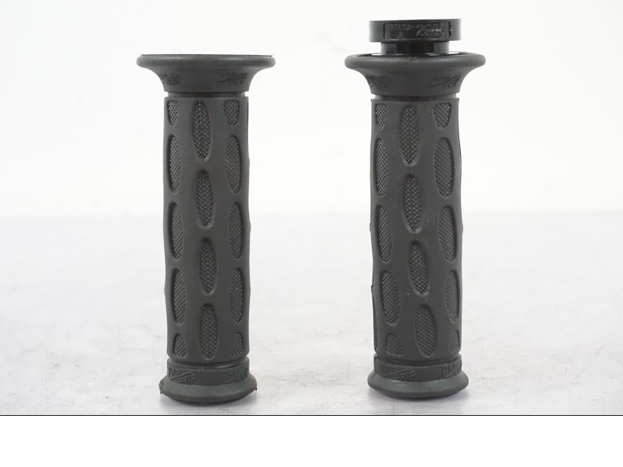 Framsidan på Handtag från en Suzuki GSX-R 600 -2007 motorcykel.