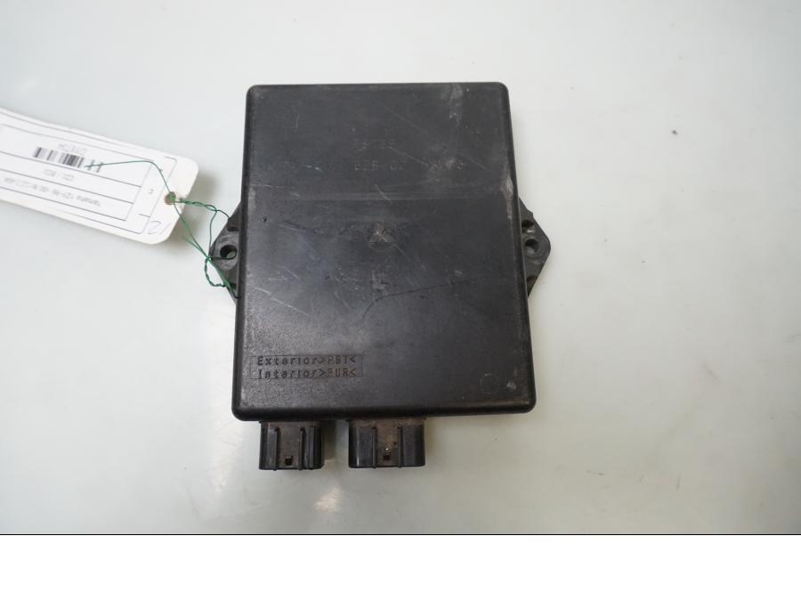 Framsidan på CDI / ECU från en Yamaha YZF R6 -2000 motorcykel.