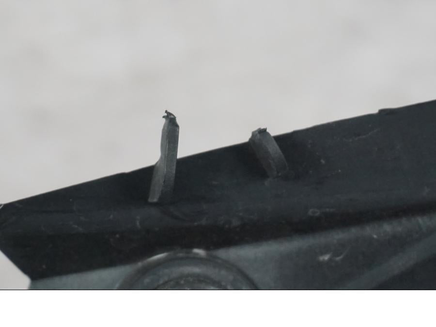 Extrabild1 på Strålkastarfäste från en KTM 690 SM R -2009 motorcykel.